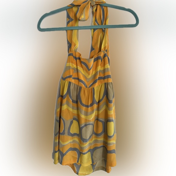 Vera Neumann La Paz Silk Halter Top from Anthropologie - Picture 7 of 10